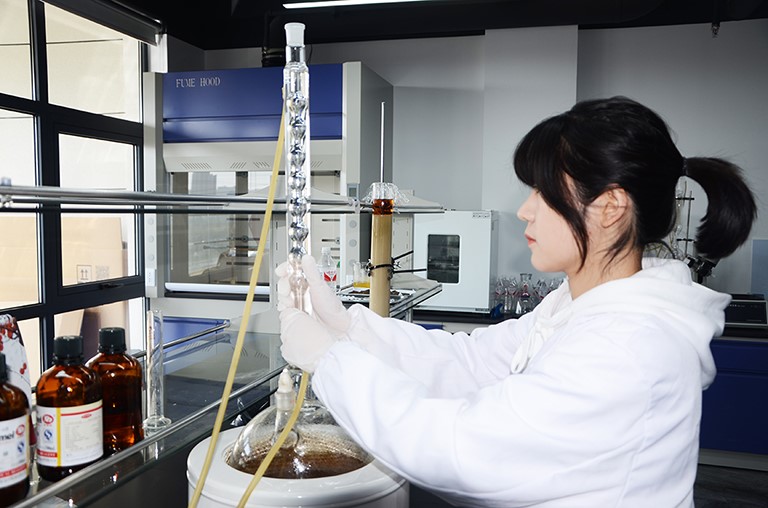 Heating and Refluxing Extraction Setup